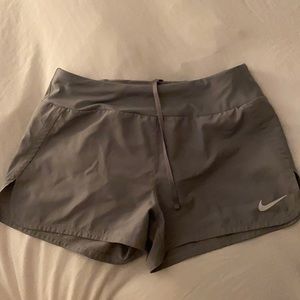 grey nike shorts